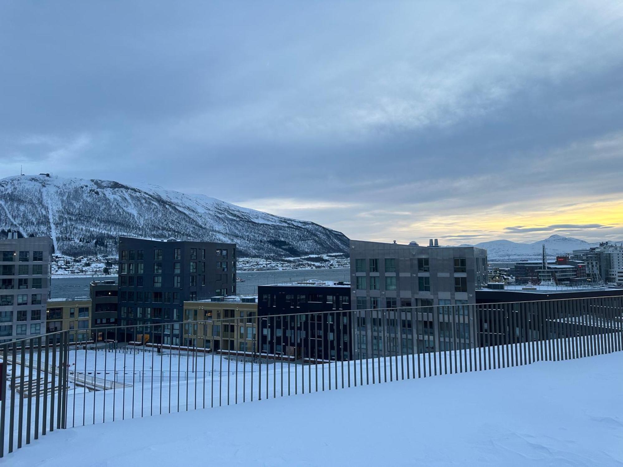 Thenorthernexplorer Penthouse Tromsø Extérieur photo